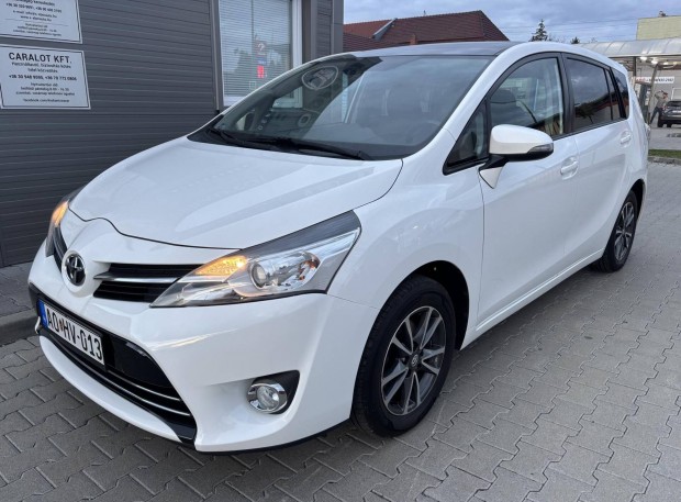Toyota Verso 1.6 Style Navi téli-nyári alu. kam...