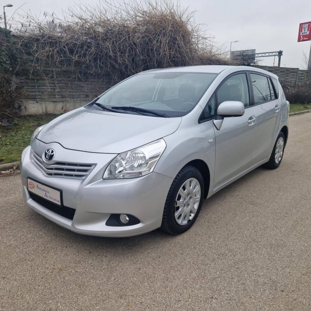 Toyota Verso 1.6 Style T�li-Nyri Ker�k Parkrada...