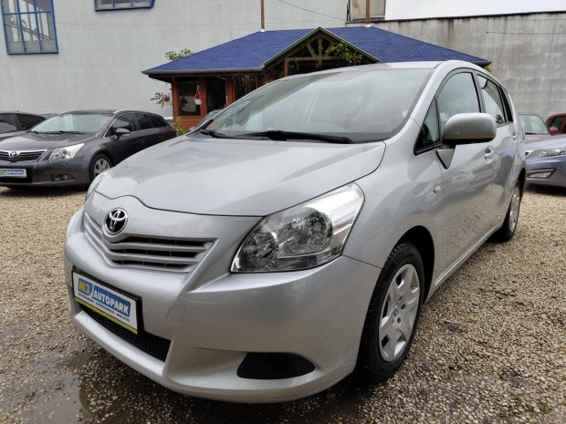 Toyota Verso 1.6 Terra (5 személyes ) 111.319-...