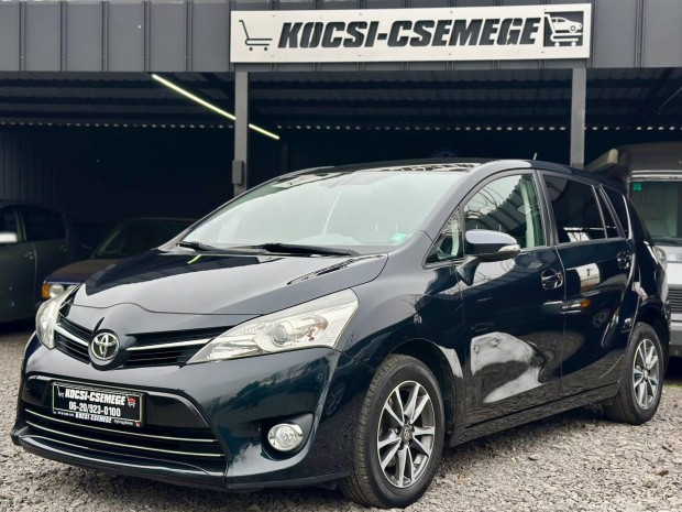 Toyota Verso 1.8 Executive Skyview Navi Kamera...