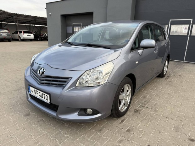Toyota Verso 1.8 Luna Gyri Fnyezs Vonhorog