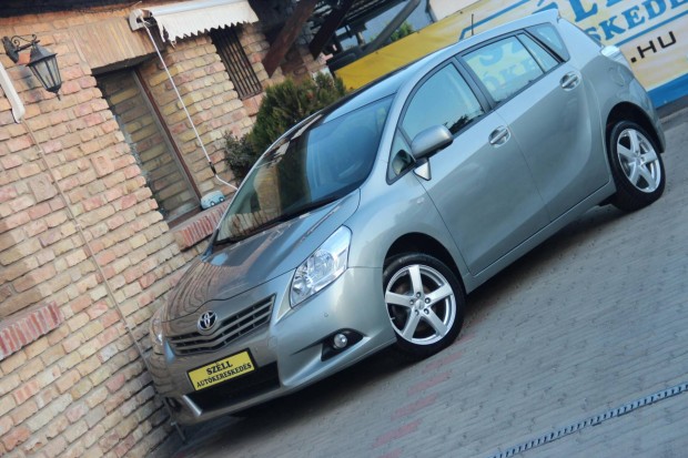 Toyota Verso 1.8 Sol Digit AC // Alufelni // Vo...