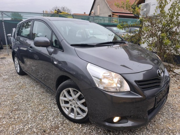 Toyota Verso 1.8 Sol Frissen Szervizelt Friss M...