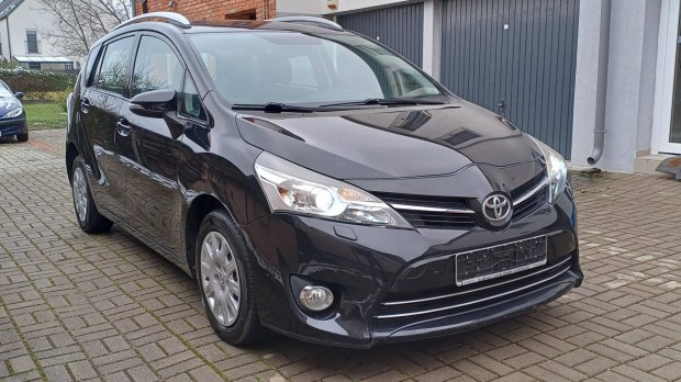 Toyota Verso 1.8 Style Navi 7 szem�ly - Friss m...
