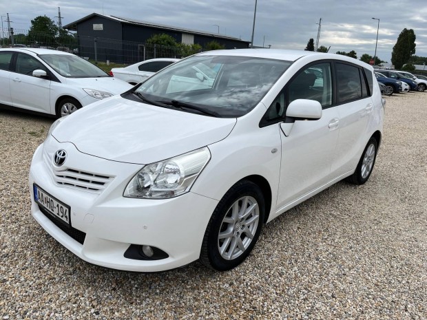 Toyota Verso 1.8 Style Navi Digitklíma.Navi.Tol...