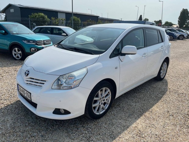 Toyota Verso 1.8 Style Navi Digitklíma.Navi.Tol...
