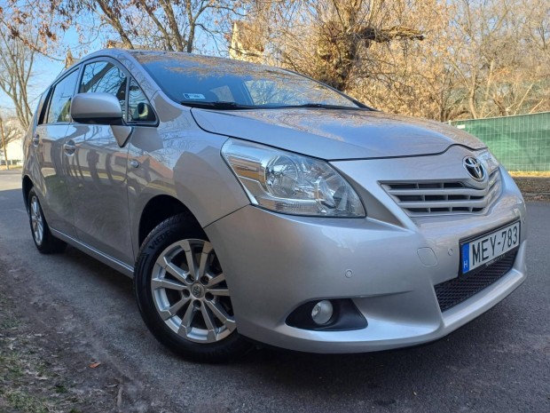 Toyota Verso 1.8 Style Navi Magyar.1.tul.vgig...