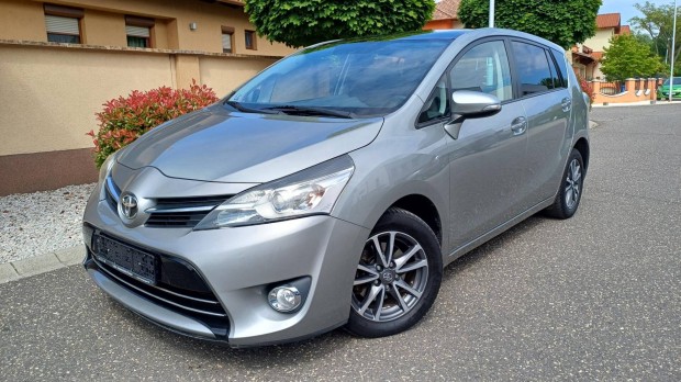 Toyota Verso 2.0 D-4D Limited 185E KM - Üvegtet...