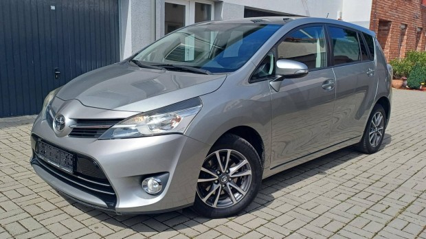Toyota Verso 2.0 D-4D Limited 185E KM - Üvegtet...