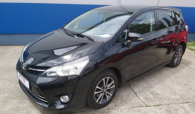 Toyota Verso 2.0 D-4D Live