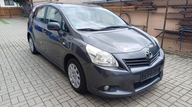 Toyota Verso 2.0 D-4D Luna 183E KM - Sz.könyv -...