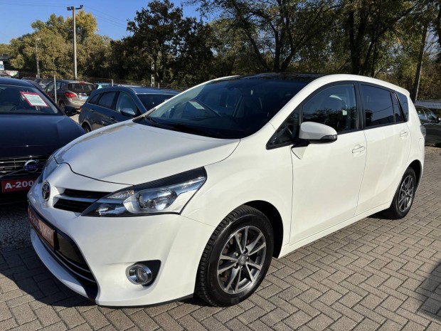 Toyota Verso 2.0 D-4D Premium Navi Megkmlt l...