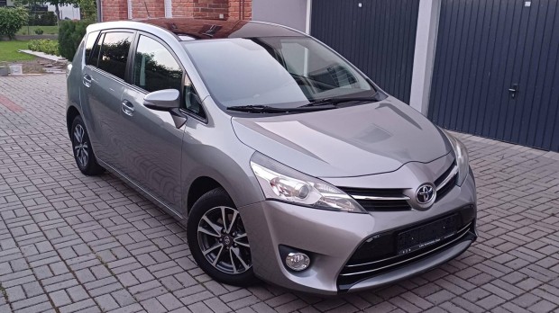 Toyota Verso 2.0 D-4D Sol 185E KM - vegtet -...
