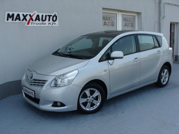 Toyota Verso 2.0 D-4D Sol 7 ls+Panorma+Gyri...