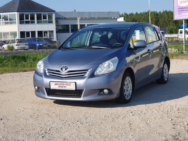 Toyota Verso 2.0 D-4D Sol