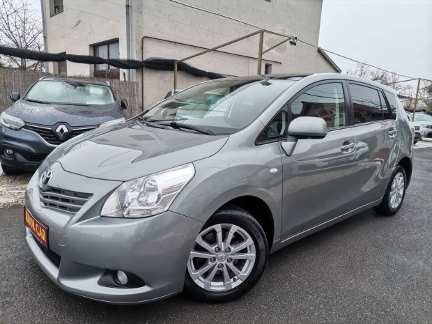 Toyota Verso 2.0 D-4D Sol Panorma Napfnytet!...