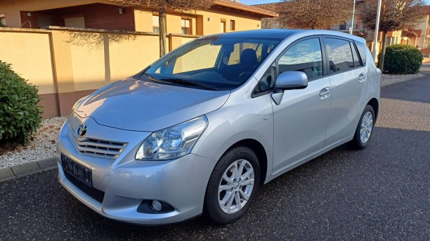 Toyota Verso 2.0 D-4D Style 7 szem�ly - Friss s...