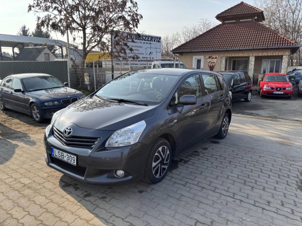 Toyota Verso 2.0 D-4D Style