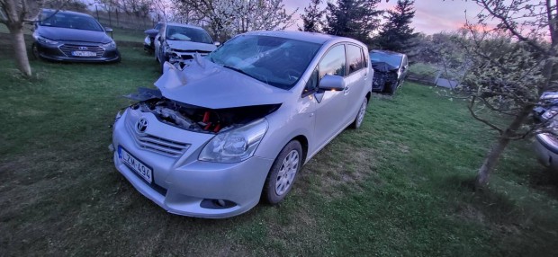 Toyota Verso 2.0 D-4D Style Indul! 7szemlyes M...
