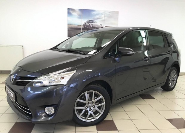 Toyota Verso 2.2 D-CAT Premium Navi Gynyr l...