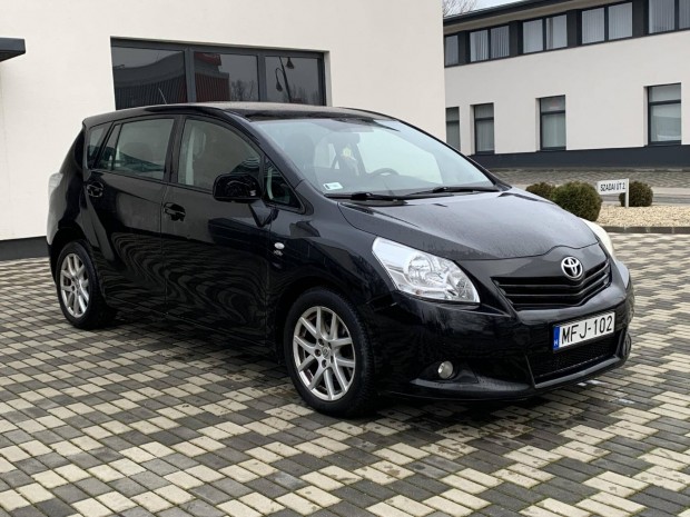 Toyota Verso 2.2 D-CAT Sol (Automata)