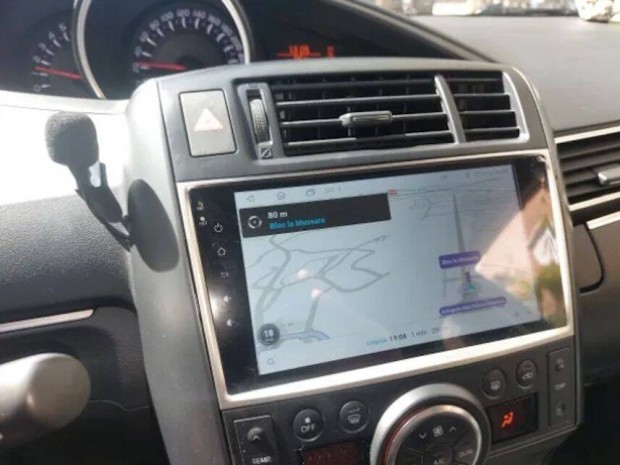 Toyota Verso Carplay Multimédia GPS Rádió Tolatókamerával