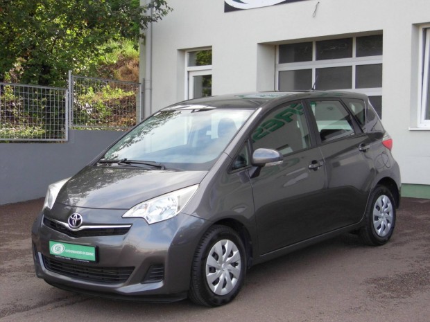 Toyota Verso-S Verso S 1.33 VVT-i Comfort SZERV...