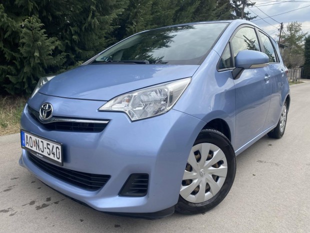 Toyota Verso-S Verso S 1.4 D-4D Club leinform�l...