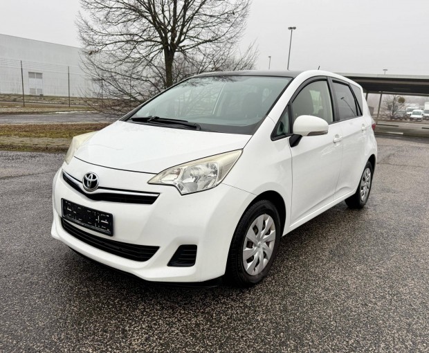 Toyota Verso-S Verso S 1.4 D-4D Megkmlt llap...