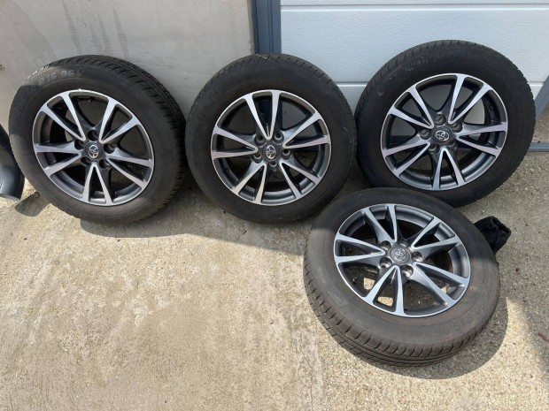 Toyota Verso, Avensis gyári 16-os alufelni szett eladó