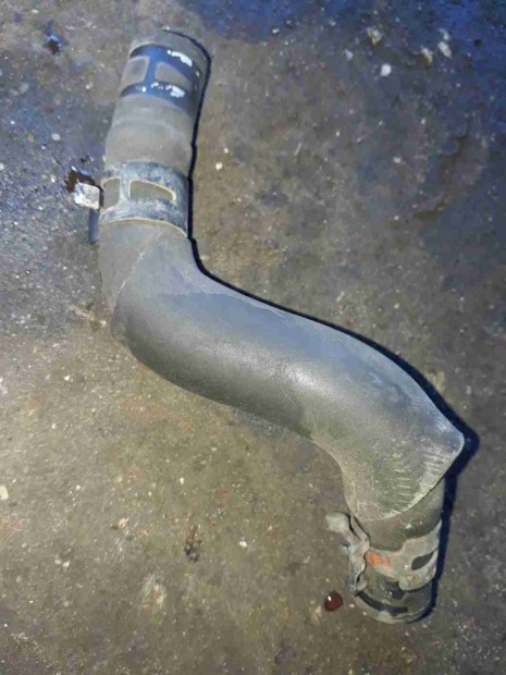 Toyota Yaris 05-10 Vízcső