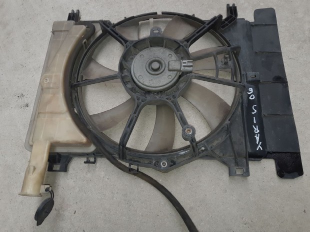 Toyota Yaris 05-10 Vízhűtő Ventilátor