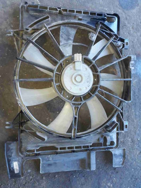 Toyota Yaris 05-10 Vízhűtő Ventilátor
