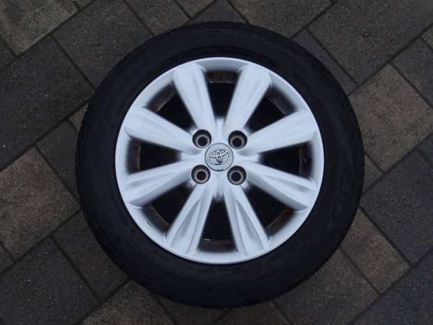 Toyota Yaris 15" 4x100 ET45 gy�ri alufelni 185/60R15 ny�rigumi 8mm