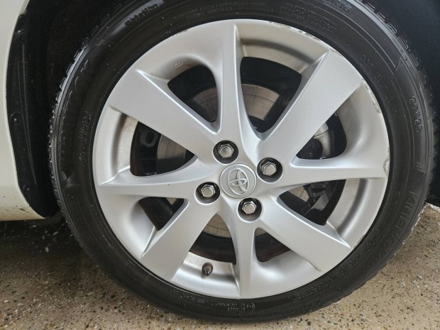 Toyota Yaris 16" alufelni,Gyri