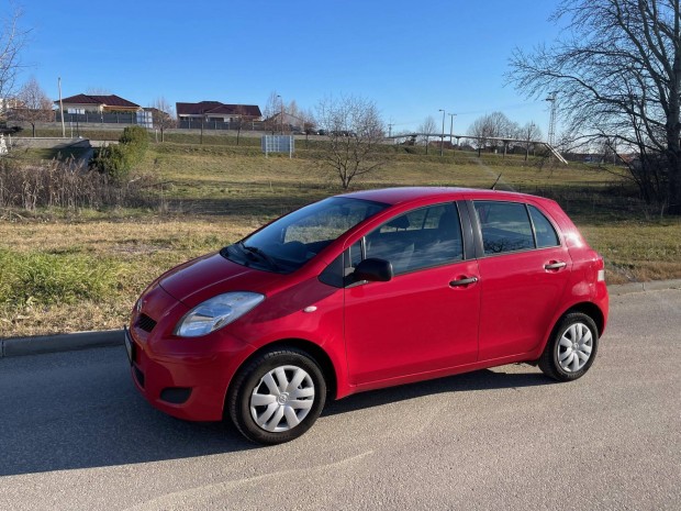 Toyota Yaris 1.0