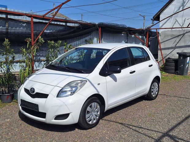 Toyota Yaris 1.0