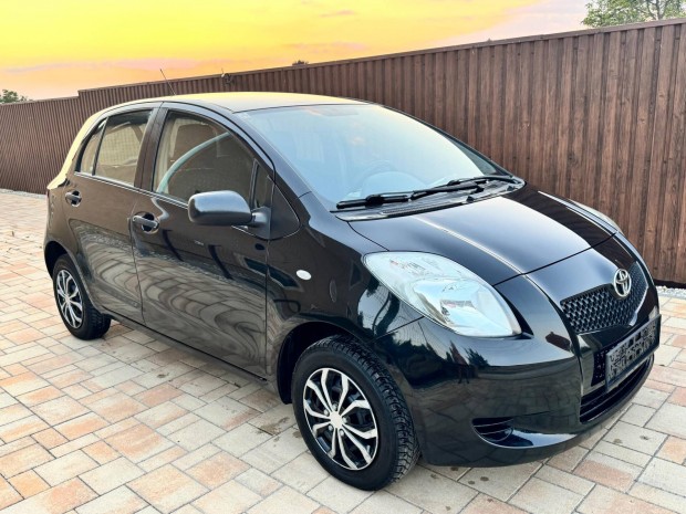 Toyota Yaris 1.0 998 Ice 112 ezer km! Friss Ms...