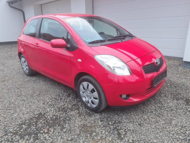 Toyota Yaris 1.0 998 Ice tolatradar.vonhorogy...