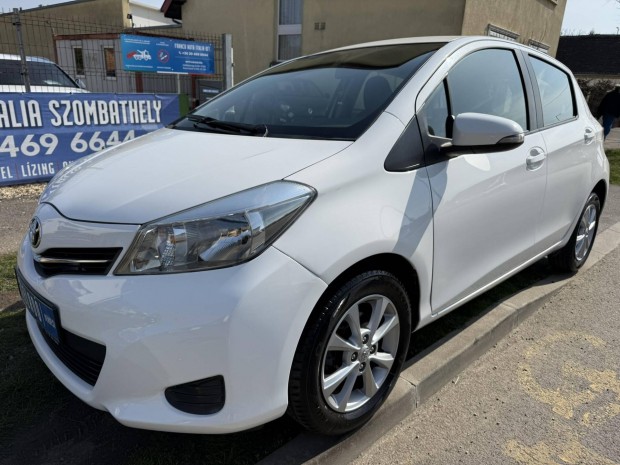 Toyota Yaris 1.0 Active+Cool Olasz Rozsdamentes...