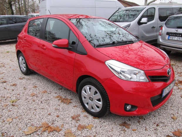 Toyota Yaris 1.0 Active Klma 127000km