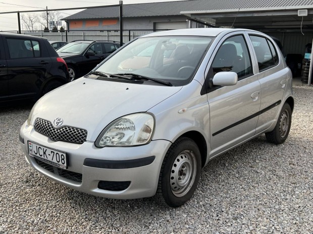 Toyota Yaris 1.0 Blue