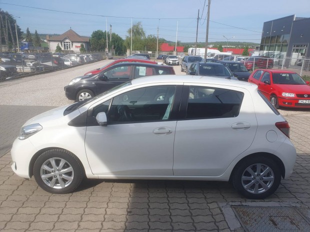 Toyota Yaris 1.0 ECO AC 119000km klima 1tulaj