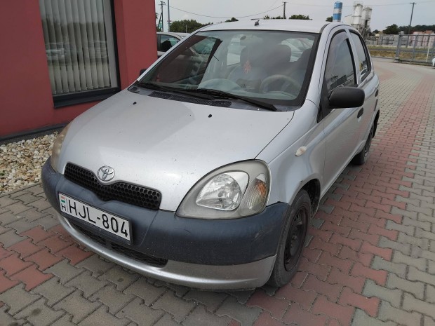 Toyota Yaris 1.0 Fogyasztja az olajat!