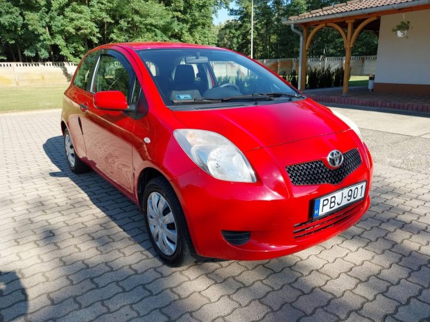 Toyota Yaris 1.0 Ice