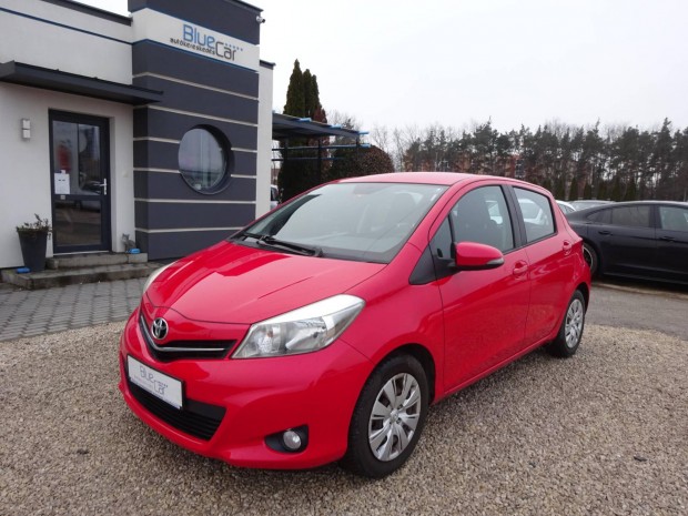 Toyota Yaris 1.0 LIFE Megbizhat� Benzines!!Tola...