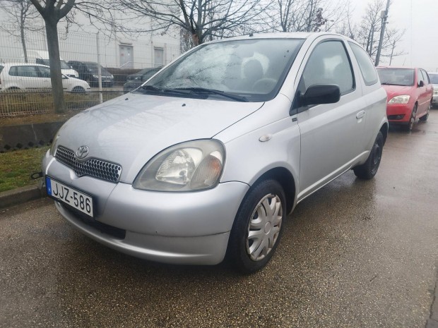 Toyota Yaris 1.0 Linea Terra