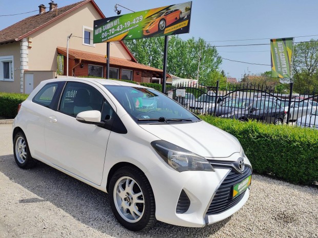 Toyota Yaris 1.0 Live 2-Személyes TGK!!