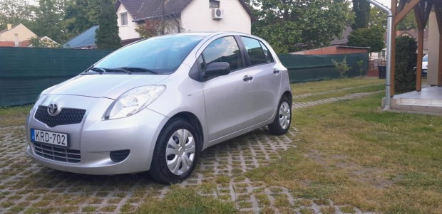 Toyota Yaris 1.0 SOL 106 ezer km. Magyar 1 tula...