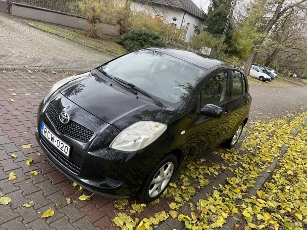 Toyota Yaris 1.0 Sol AC
